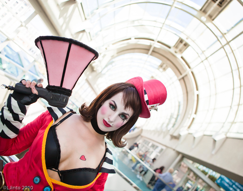 Illustration for article titled Mad Moxxi Looks Less Bonkers In Person